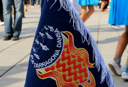 Banderí de l'Agrupació Sardanista Tarragona Dansa