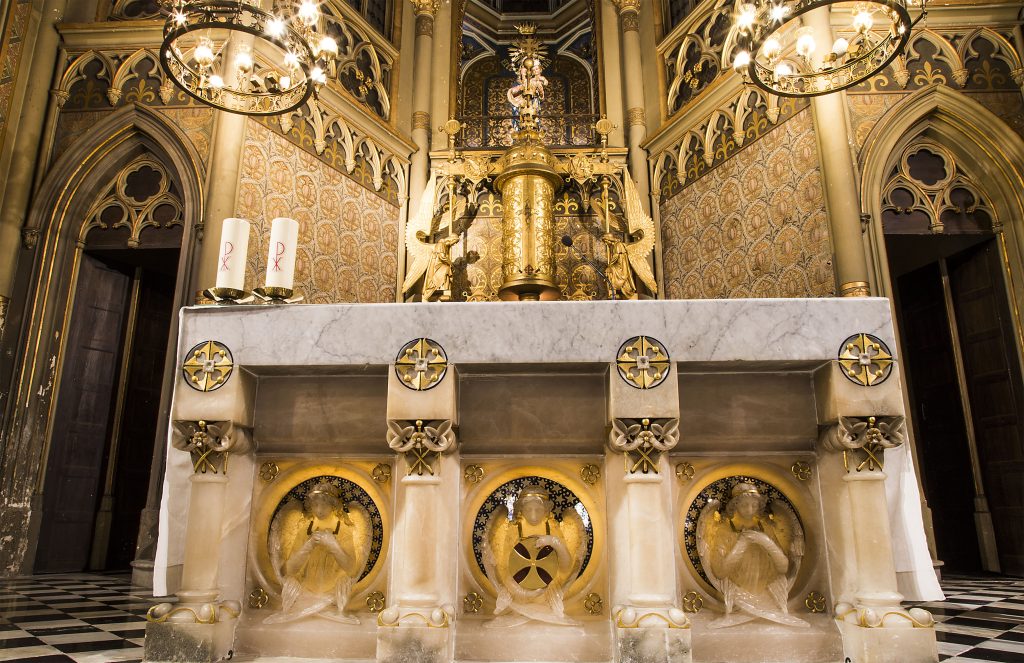 Altar del Santuari Nostra Senyora del Sagrat Cor . Foto: Manel Antolí (RV Edipress) / Tarragona Turisme